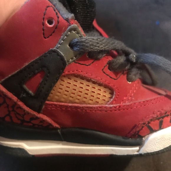 Size 2c infant Jordan’s - Picture 3 of 3